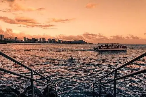 Waikiki Sunset Glass-Bottom Boat Cruise Experience
